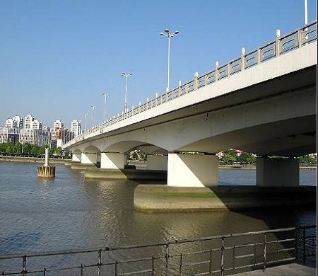 1553239823572350.jpg 丙烯酸聚氨酯漆15.jpg